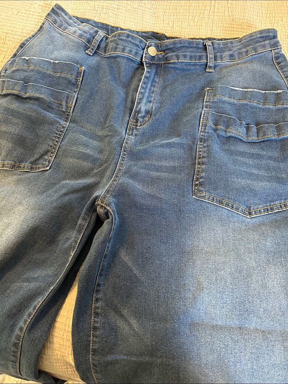 Wide-Leg Women's Blue Denim Jeans - Flare Fit - Picture 2 of 3